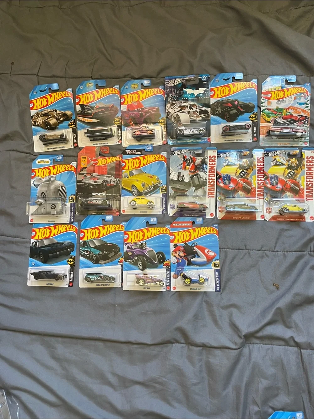Hotwheels lot of 16